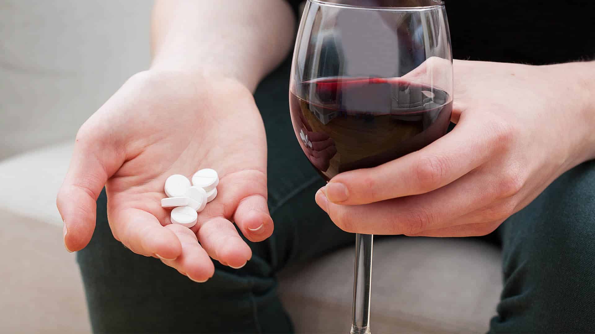 Xanax and Alcohol: Awareness Effects of Alcohol and Xanax | Alcohol ...