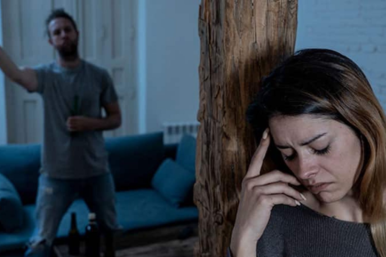 Dating an Alcoholic: Signs and How To Deal With Them